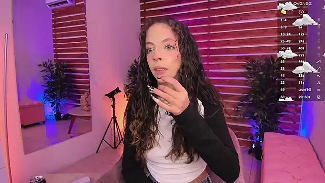 Sapphire Venuss online show from November 7, 2:50 am