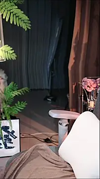 Jellycute online show from August 5, 4:46 pm