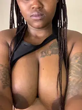 ThickPearlx23 online show from July 7, 7:23 am