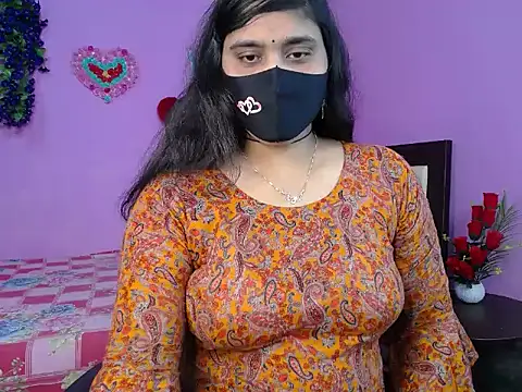 Hot Maleka online show from April 1, 4:37 pm