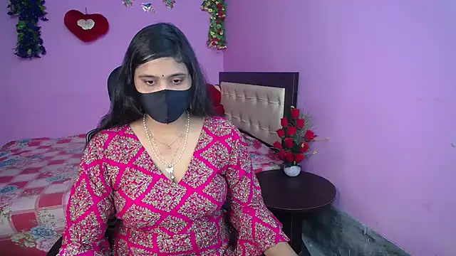 Hot Maleka online show from June 3, 4:56 pm