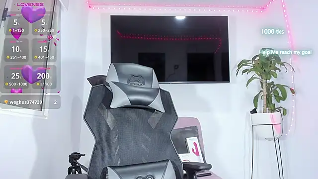 emily palmeer online show from November 24, 11:34 am