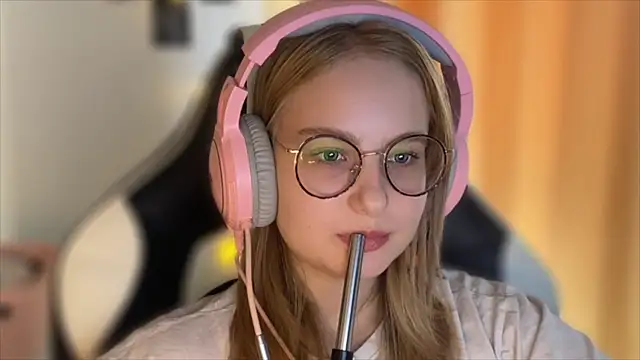 JacyWinslat online show from September 25, 9:41 am