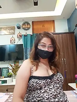 Cute-mona online show from June 4, 7:07 pm