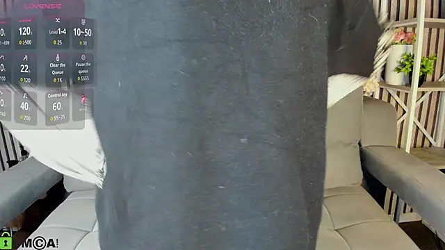 Little Chips online show from February 11, 5:36 pm