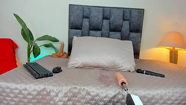 Paula Convers online show from September 12, 3:19 pm