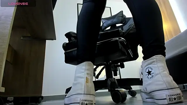 alma fenix online show from December 16, 12:55 pm