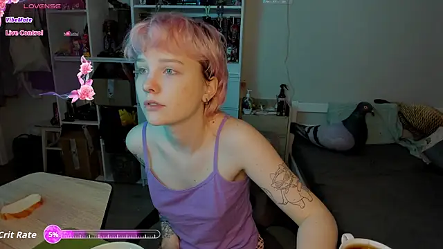 School Love online show from February 13, 7:21 am