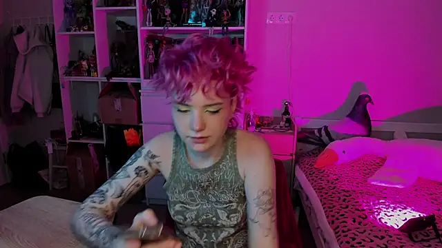 School Love online show from February 23, 7:30 am