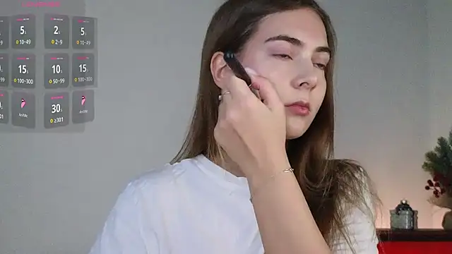 chloi hes online show from December 20, 11:25 am