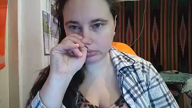 Snapshot of Cora_Maro chatting on October 19, 9:28 pm Cora Maro online show from October 19, 9:28 pm
