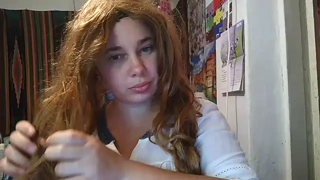 Snapshot of Cora_Maro chatting on September 13, 10:18 pm Cora Maro online show from September 13, 10:18 pm