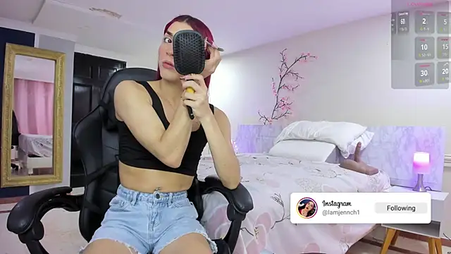 charolbruce 1 online show from February 5, 12:41 pm