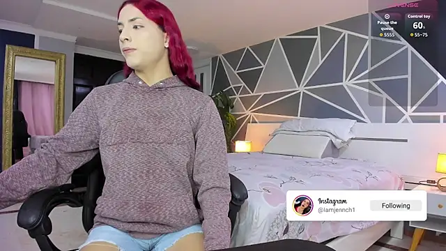 charolbruce 1 online show from October 15, 12:08 pm