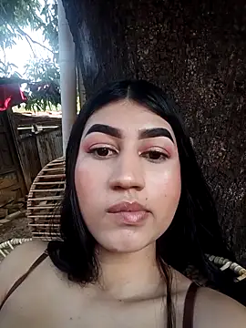 Julix A online show from February 28, 9:36 pm