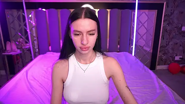 Snow WhiteeeX online show from March 29, 6:45 am