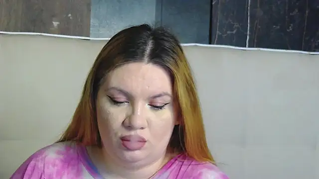 MelanieBrownn online show from January 8, 7:12 am