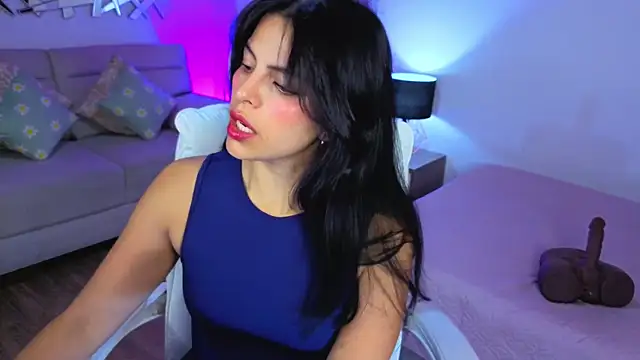 Eliie Ruizz online show from April 14, 4:34 am