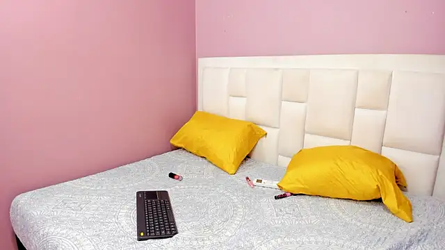 ZaritaLenon online show from October 15, 8:55 pm