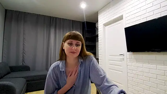Daniella Lorente online show from May 15, 11:51 pm