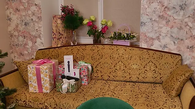 showmeparadise online show from December 21, 5:50 pm