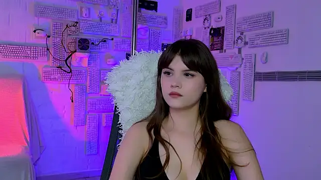 EvaThopson online show from March 21, 8:19 am