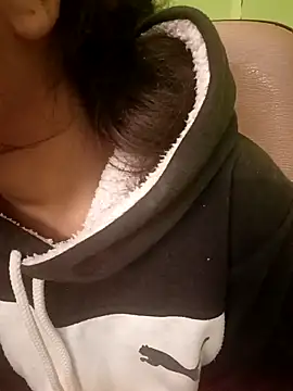 EACH 555 online show from December 20, 6:45 pm