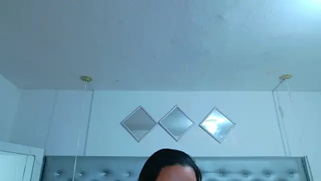 EileenBenzon online show from April 20, 1:25 pm