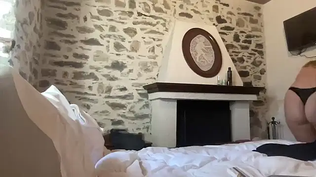 YourGreekAnna online show from June 21, 2:54 pm