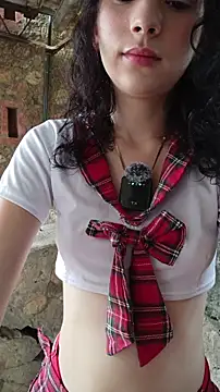 sweet outdoor charm online show from May 29, 4:27 pm
