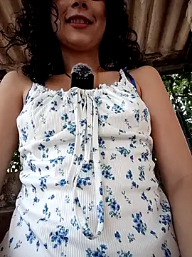 sweet outdoor charm online show from July 22, 6:42 pm