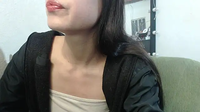 skinny sweet2411 online show from June 17, 2:18 pm
