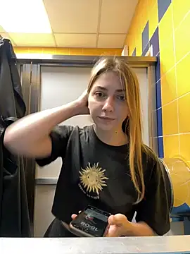 Sunny   Bunny online show from October 21, 12:09 pm