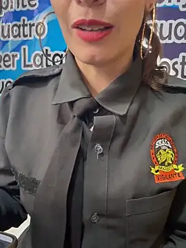 Alysson-- online show from October 30, 3:24 pm