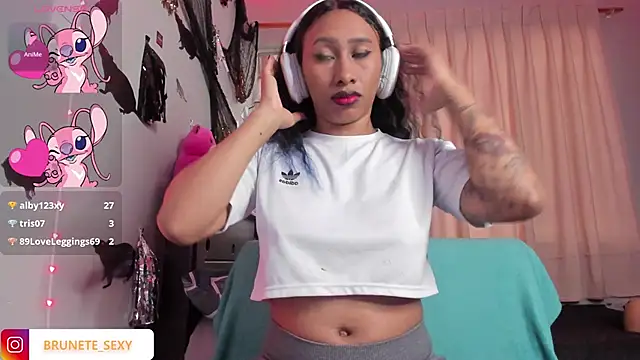 Brunettesexy0 online show from October 31, 6:45 pm