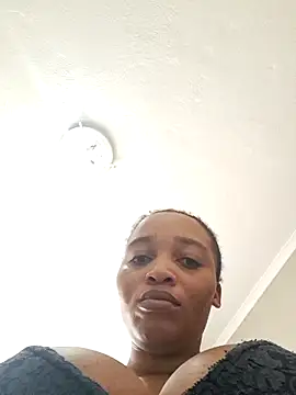 thicktash online show from May 26, 9:19 am