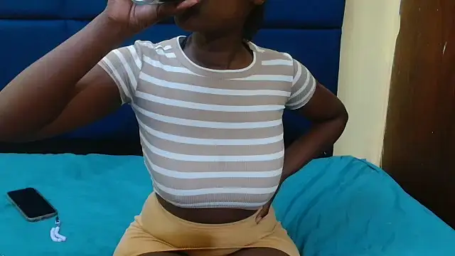 Snapshot of MilkyTitties chatting on October 12, 4:20 pm MilkyTitties online show from October 12, 4:20 pm