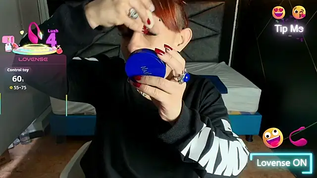 NatashaMason  online show from October 3, 1:05 pm