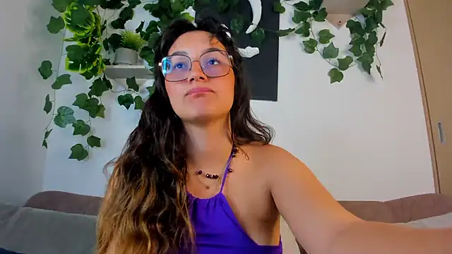 nataliepeterson online show from October 22, 9:42 pm