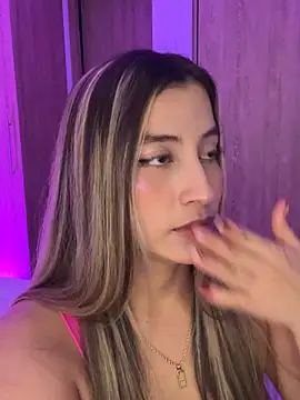 Issabela G1 online show from February 1, 3:49 am