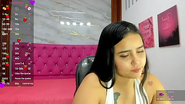 Helen russo online show from July 4, 9:00 pm