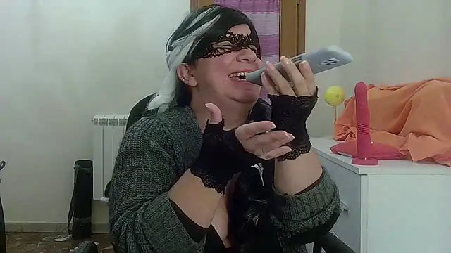 Ninalapiccolina online show from December 5, 4:19 pm