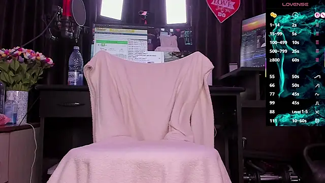 Raissa sky26 online show from December 15, 3:45 am