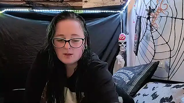 Bunny Cummings online show from January 16, 10:28 pm