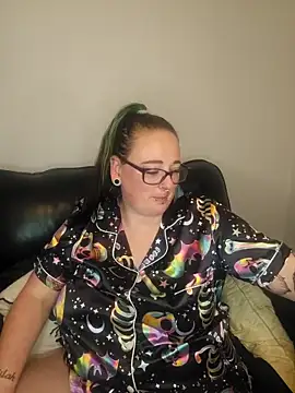 Bunny Cummings online show from September 10, 10:21 pm