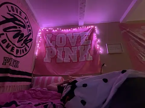 gingerbabe18 online show from December 19, 11:19 pm