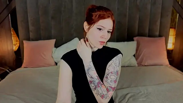 Sasha Exclusive online show from October 31, 2:10 pm