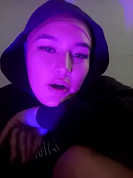 Celeste camila18 online show from April 4, 6:56 am