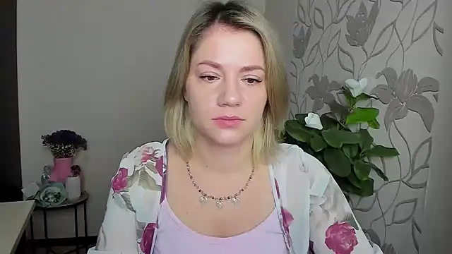 MariaSttone online show from October 10, 9:03 am