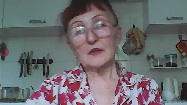 TanyaSweet634 online show from May 15, 6:16 am
